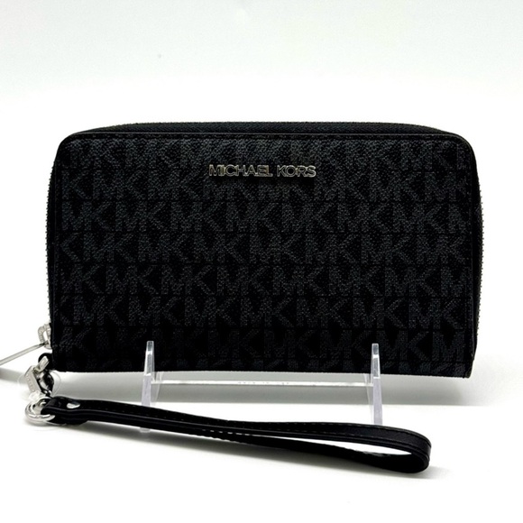 Michael Kors Jet Set Travel Flat MF Phone Case Wallet Black Signature - Picture 1 of 8